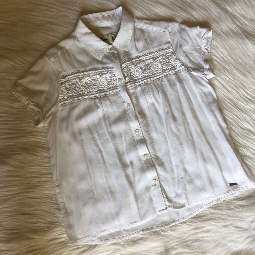 Abercrombie White short sleeve blouse size M